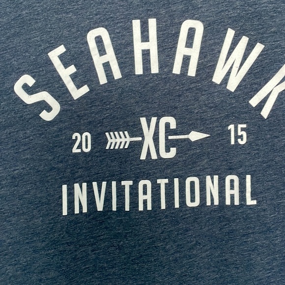 UNCW SEAHAWKS SS Tee - EUC - Picture 3 of 6
